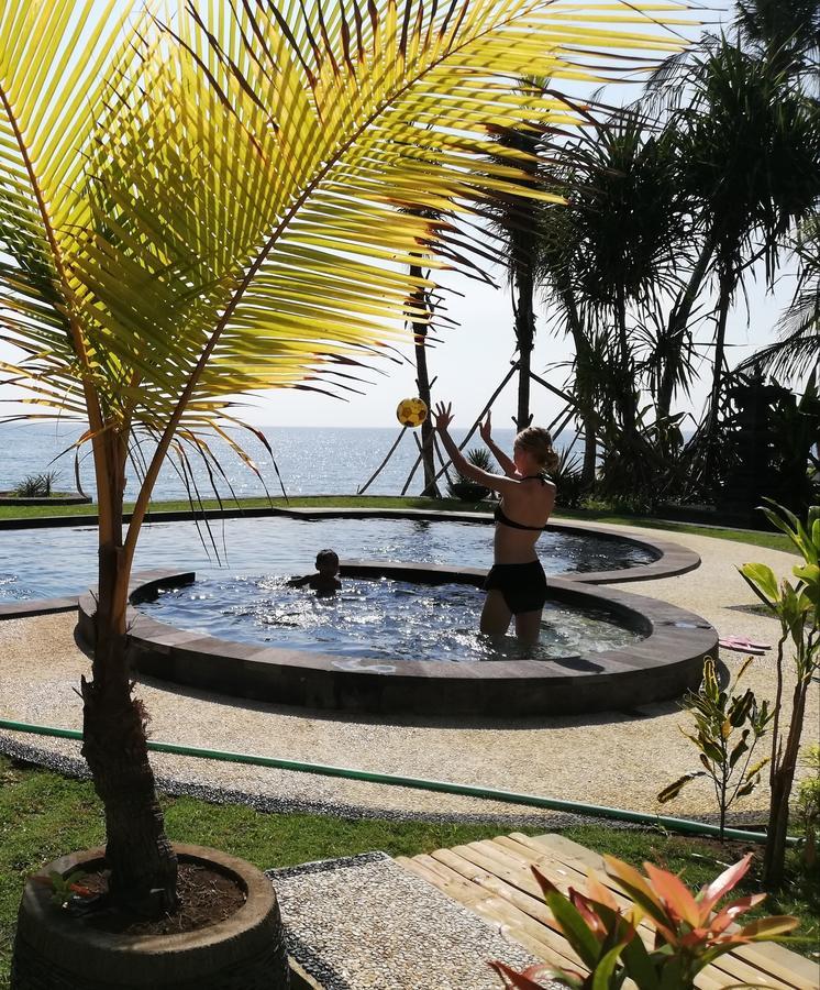 Ciliks Beach Garden Kubutambahan  Extérieur photo